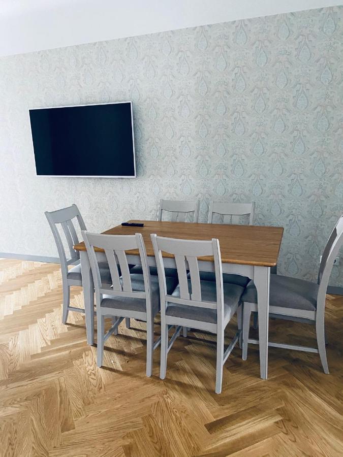 Roze Republikas Apartments Лиепая Экстерьер фото